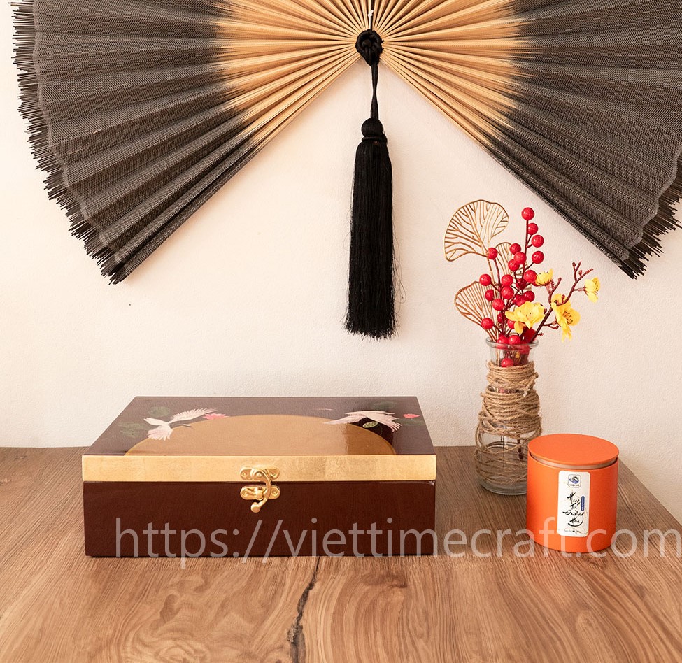 viettimecraft - Hộp mứt tết sơn mài Thanh Nguyệt Hạc - quà tặng doanh nghiệp - lacquer box