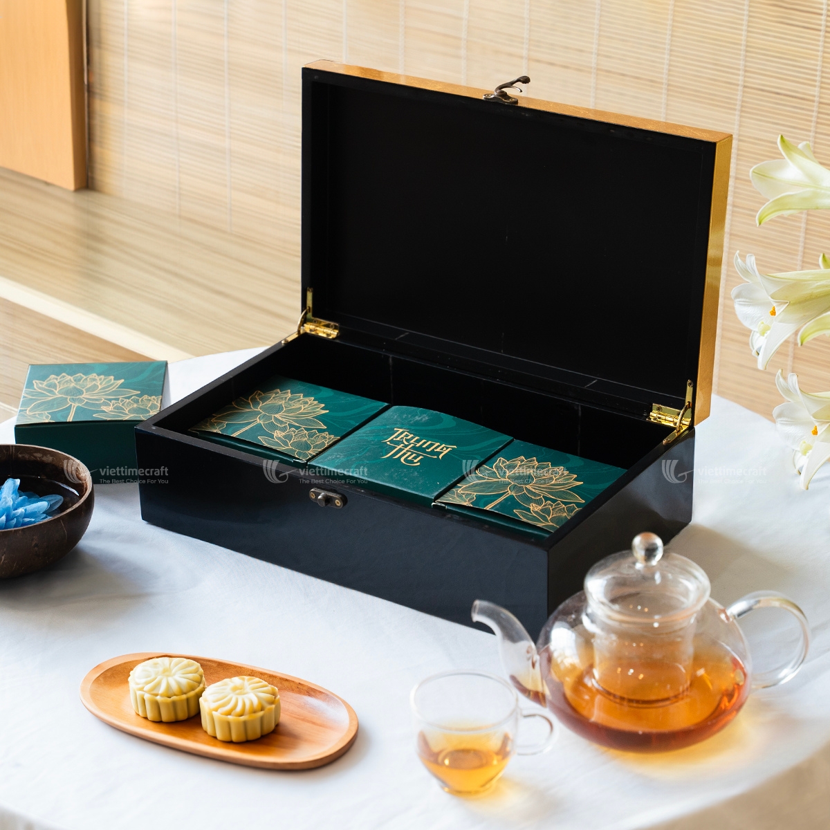 Hộp Trung thu “Búp Sen Xanh” sơn mài truyền thống Việt Nam doanh nghiêp quà tặng hộp bánh trung thu sơn mài cao cấp hộp quà tặng trung thu sơn mài cao cấp, Hộp quà tặng sơn mài Doanh nghiệp Trung thu 2025, hộp quà tặng trung thu, hộp bánh trung thu cao cấp, quà tặng doanh nghiệp, hộp trà, hộp bánh, set quà tặng doanh nghiệp khách hàng đối tác