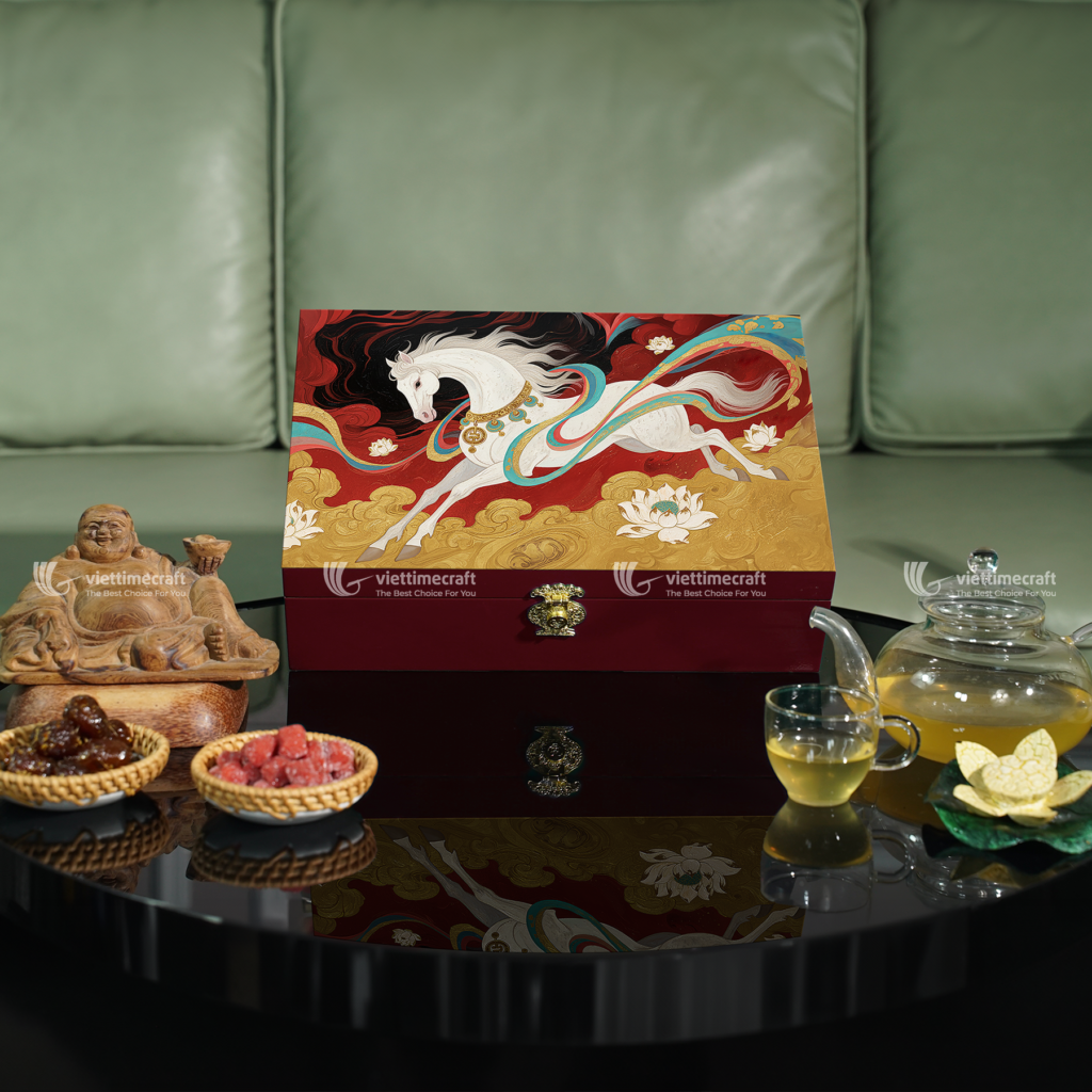 Hộp mứt Tết sơn mài “Mã Vân Hành” – Quà tặng doanh nghiệp Tết 2026 I Viettimecraft